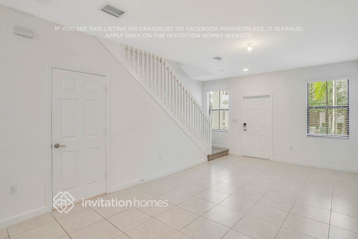 Building Photo - 1640 SW 29th St