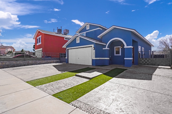 Building Photo - 14032 Tierra Vergel Dr