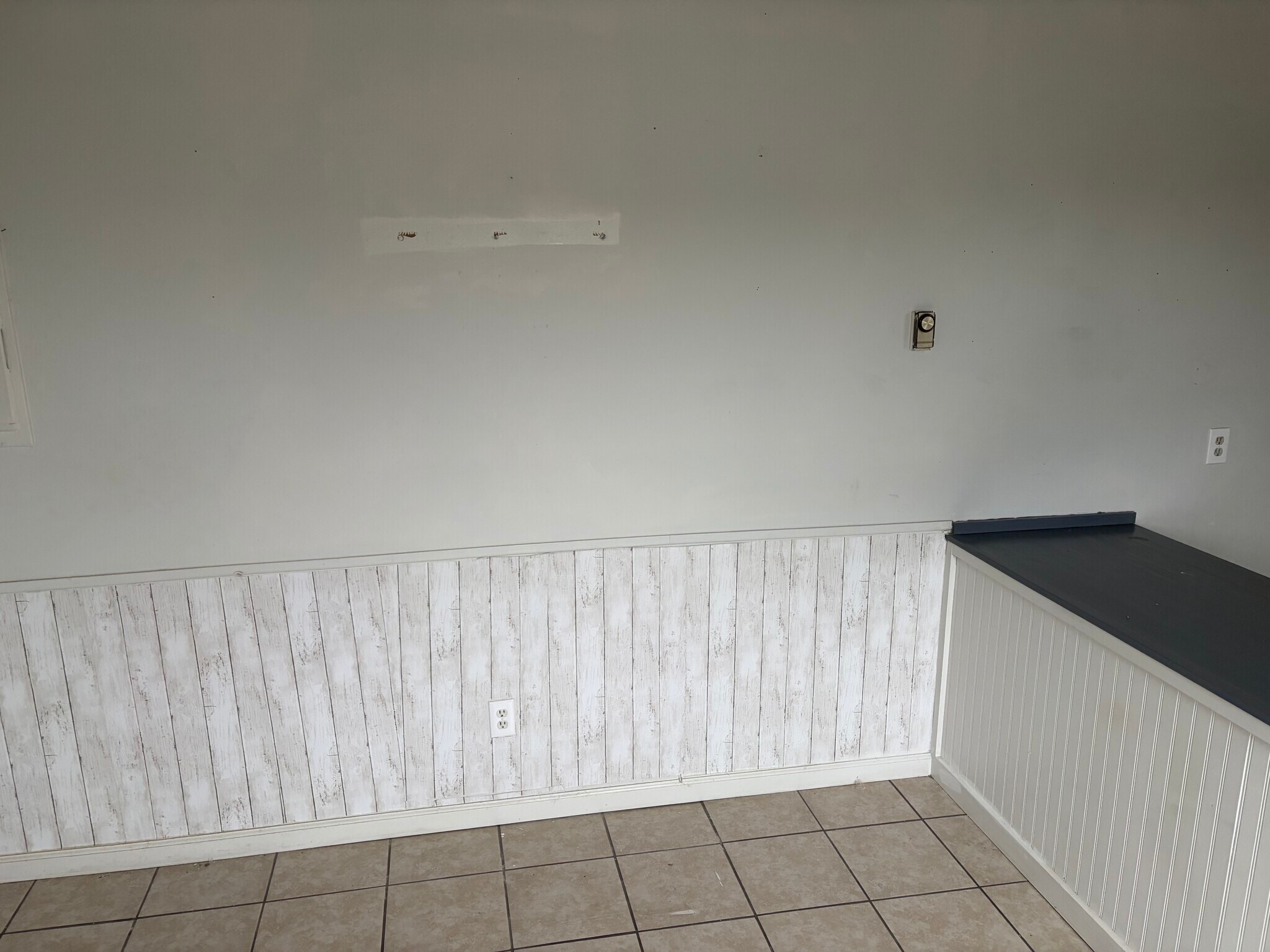 Building Photo - 125 S Central Ave