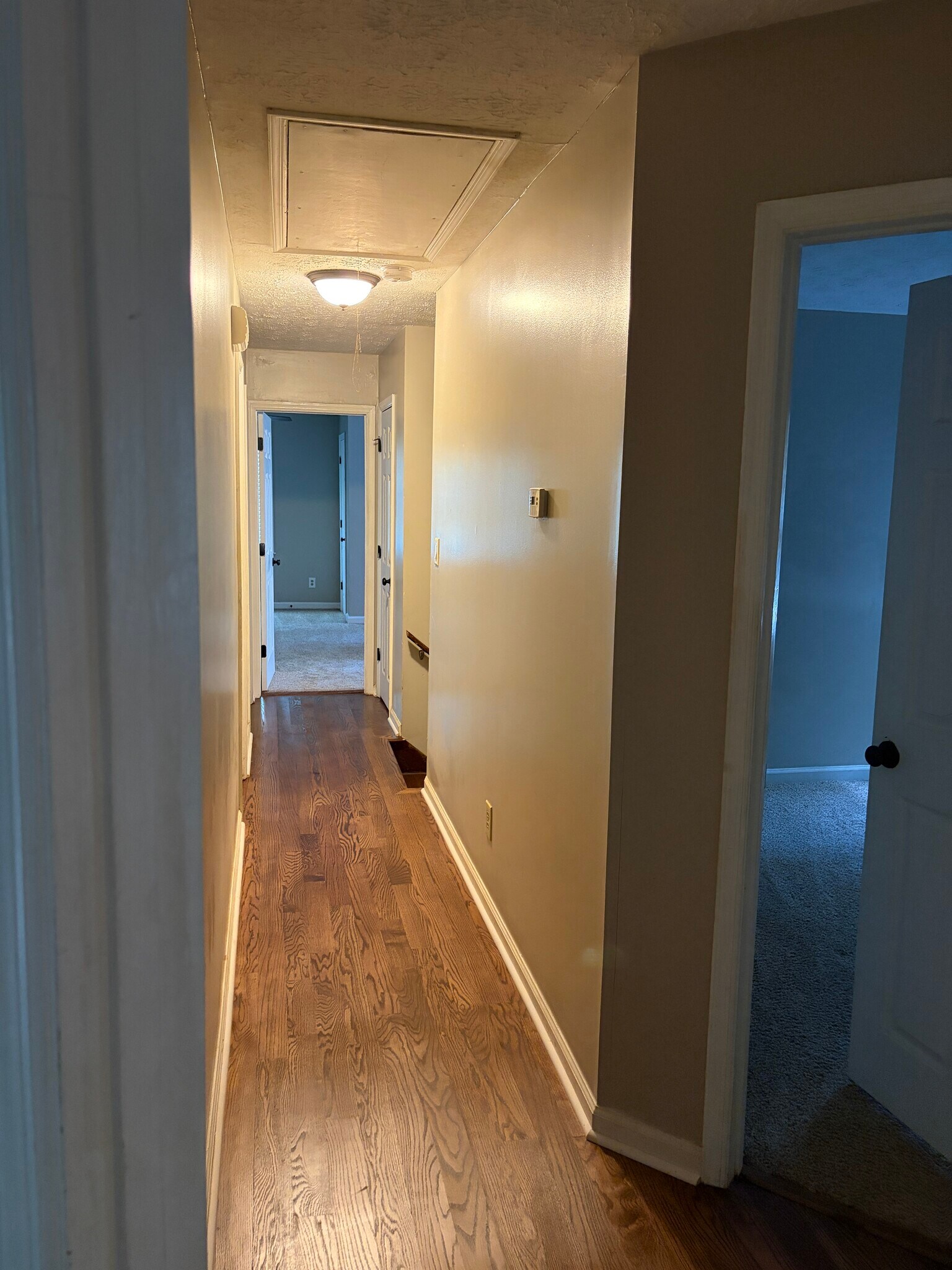 Building Photo - 265 Fairfield Cir