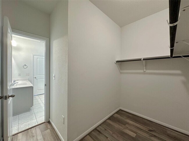 Building Photo - 230 Olympic Dr