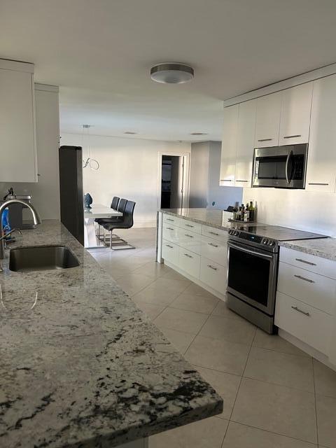 Building Photo - 2400 SW 86th Ave