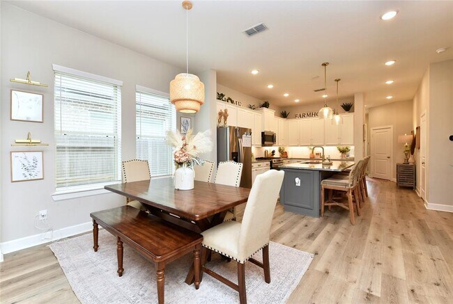 Building Photo - 10731 Bridgeport Path Ct