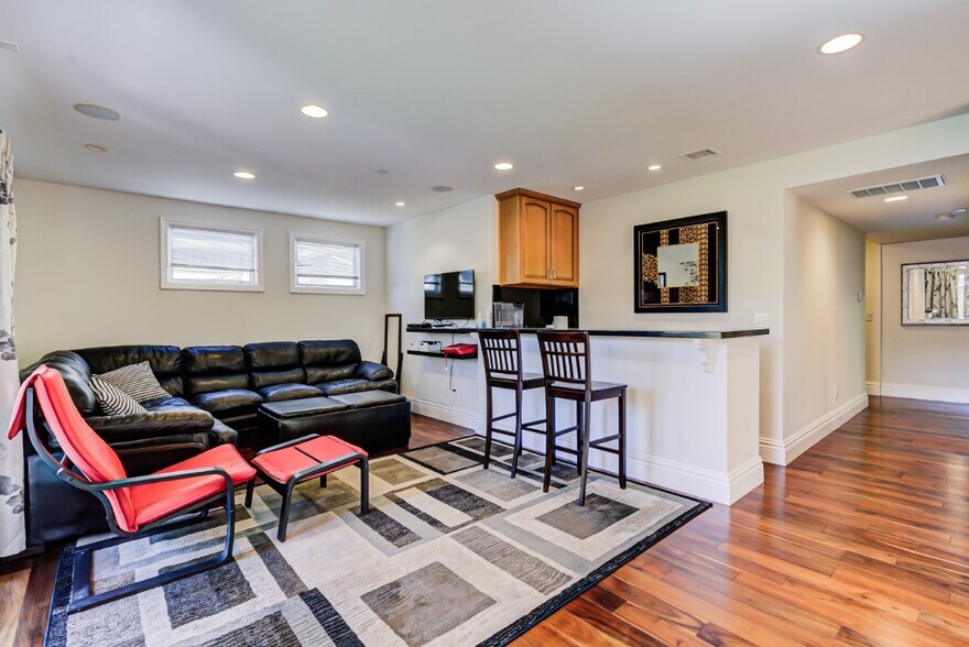 Building Photo - 2504 23rd St