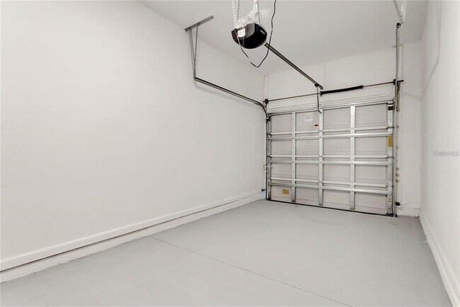 Building Photo - 7485 Stone Crk Trl