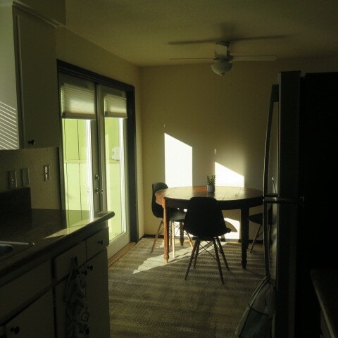 Building Photo - 1524 NE Junior St