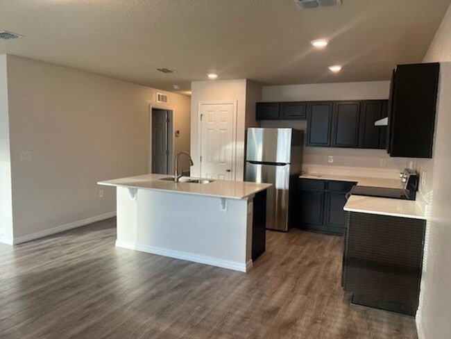 Building Photo - Beautiful 2 Bedroom 2 Bath Duplex Located in Palm Coast