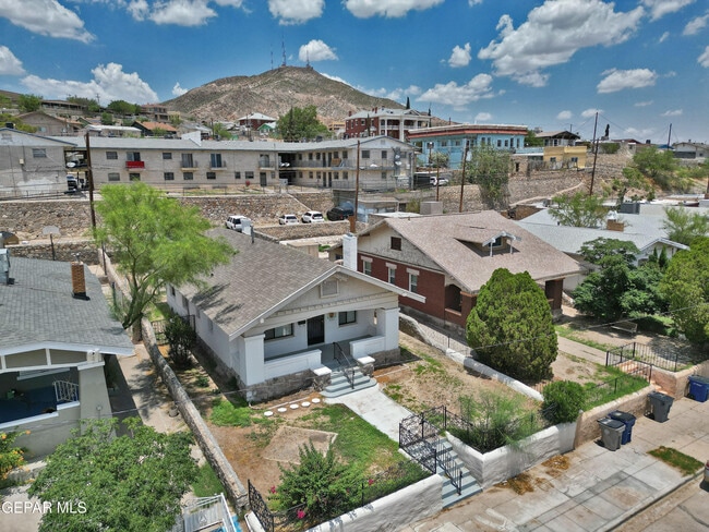 Building Photo - 1703 E Rio Grande Ave