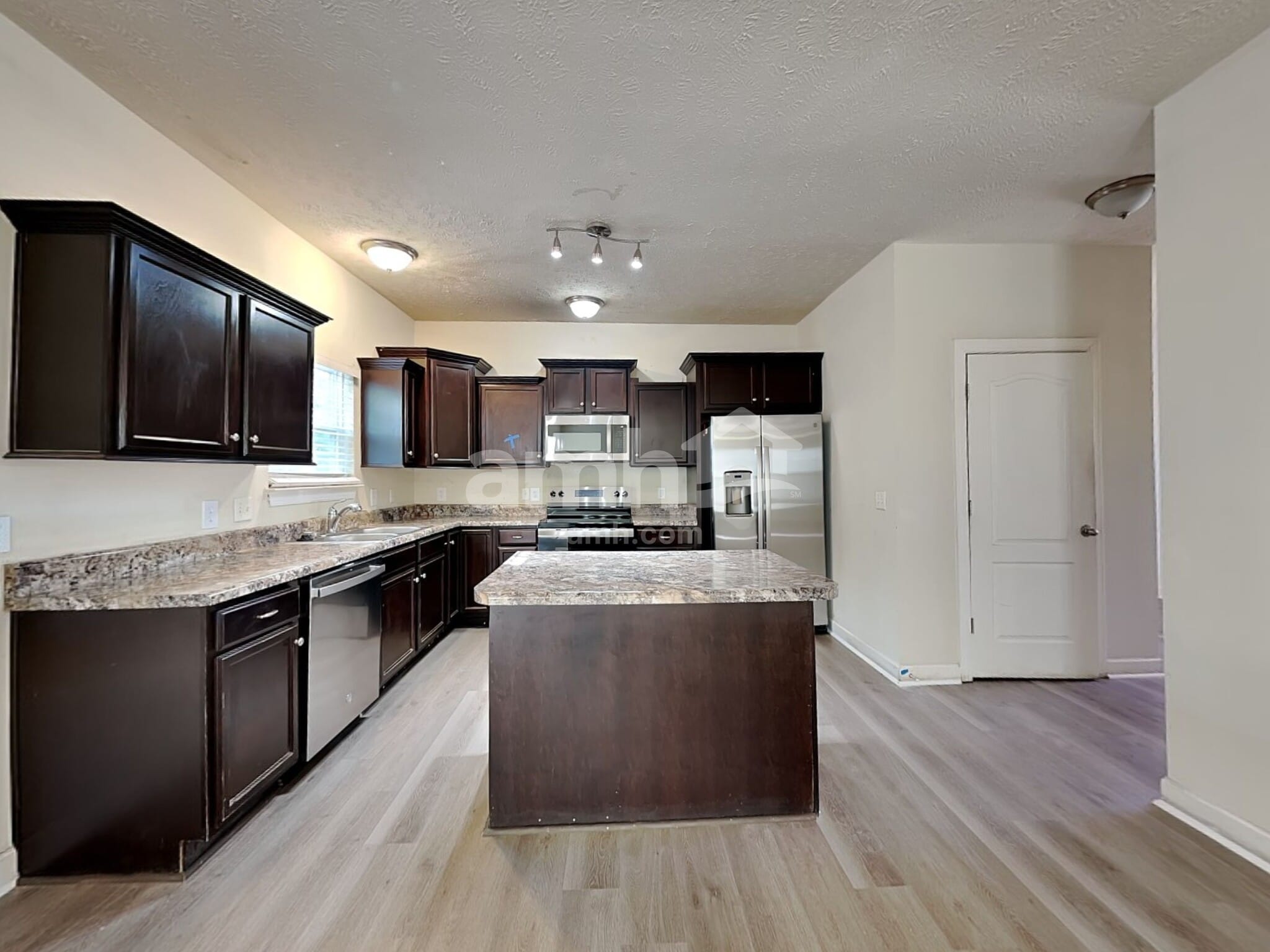 Building Photo - 908 Cabernet Trl