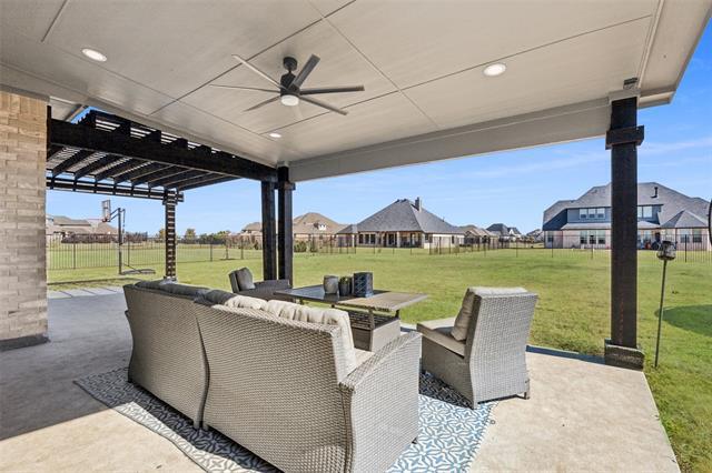 Building Photo - 1124 Macgregor Ln