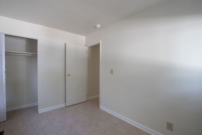 Building Photo - 8508 GEORGIANA LANE
