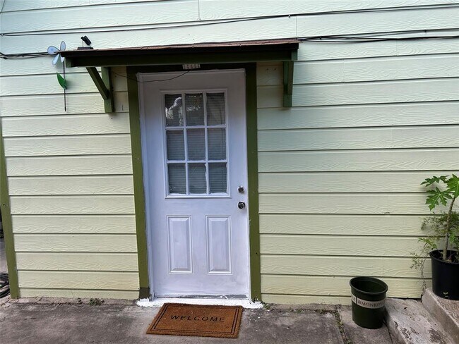 Primary Photo - 5424 Ave S