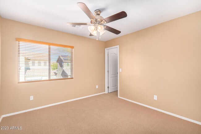 Building Photo - 11932 W El Cortez Pl