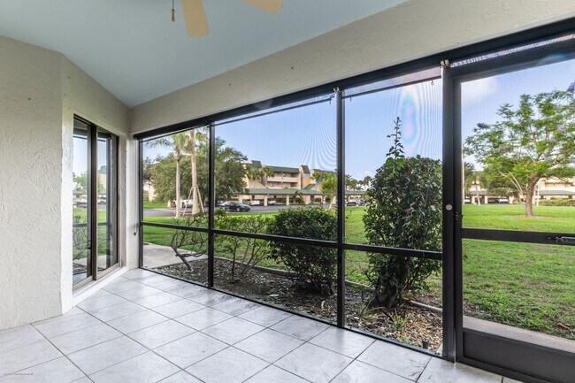 Building Photo - CLOSE DOWNTOWN PUNTA GORDA. GROUND FLOOR U...