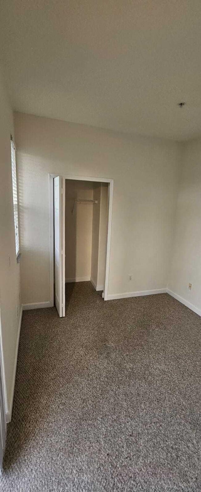 Building Photo - 2609 Shoma Dr