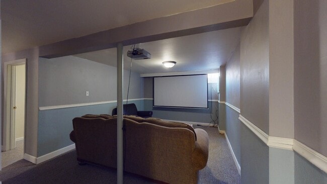 Building Photo - Cute 3 Bedroom Townhouse in SE Ames