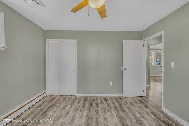 Building Photo - 301 Seymour Ave