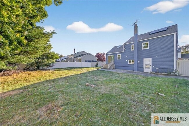 Building Photo - 6 Dundar Rd