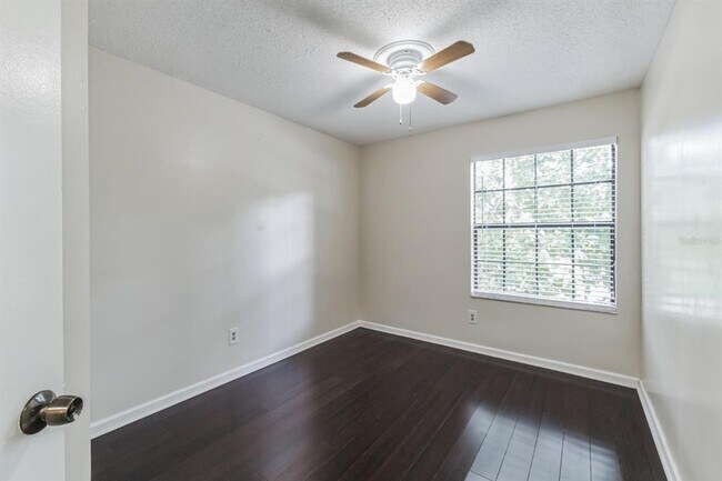 Building Photo - 2748 Candlewood Ct