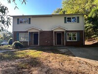 Building Photo - Two Bedroom Duplex (WINGATE)