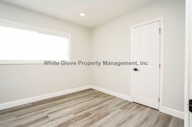 Building Photo - Remodeled 3 Bedroom Fullerton Home