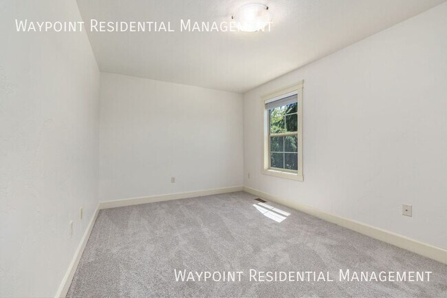 Building Photo - 5956 N Bremerton Pl