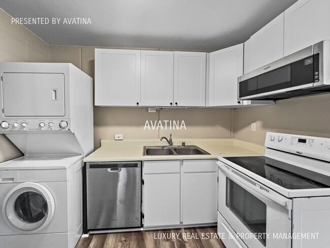 Building Photo - 95-2040 Waikalani Pl E202-