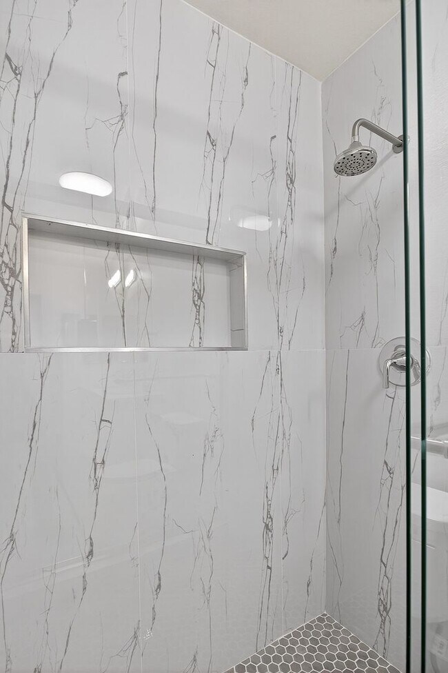 Building Photo - Most Desireable Neighborhood in Temecula  Eastridge by Redhawk