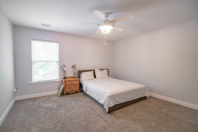 Building Photo - Savannah Quarters furnished Rental