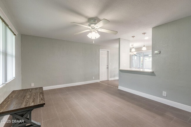 Building Photo - 5028 Palmetto St