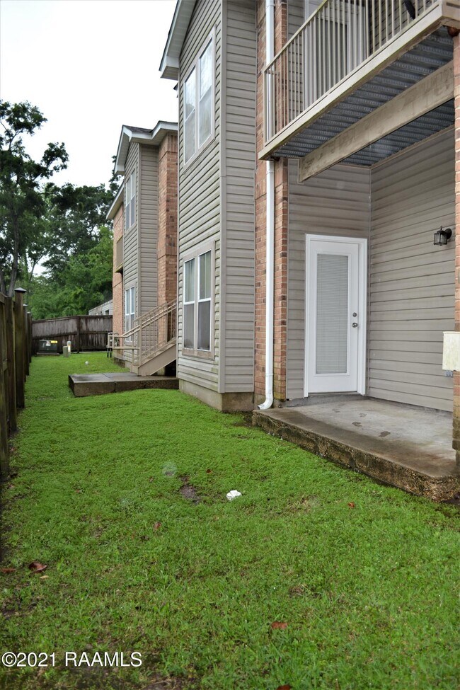 Building Photo - 311 Artisan Rd