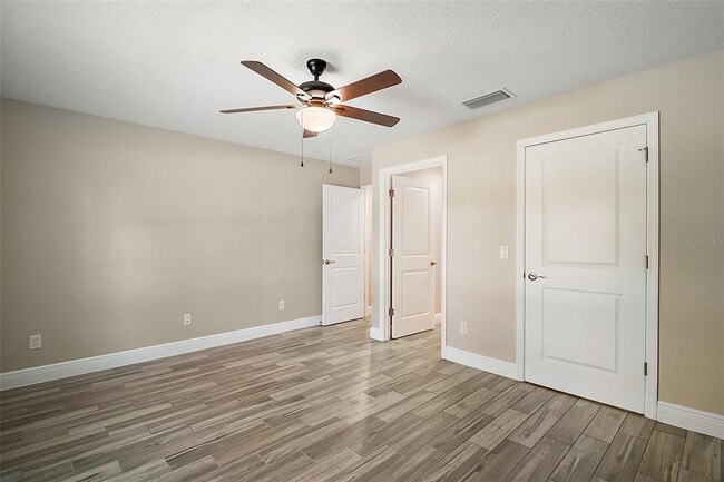 Building Photo - 444 Fahnstock St