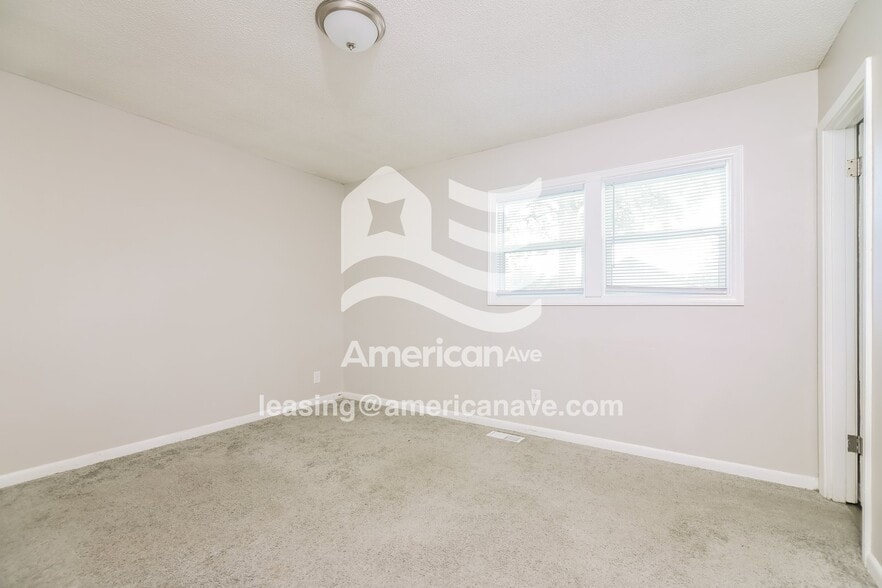 Building Photo - 5136 Wichita Dr