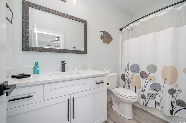 Building Photo - 503 30th Ave N