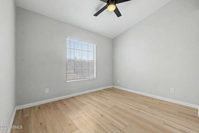 Building Photo - 908 W Ross Ave