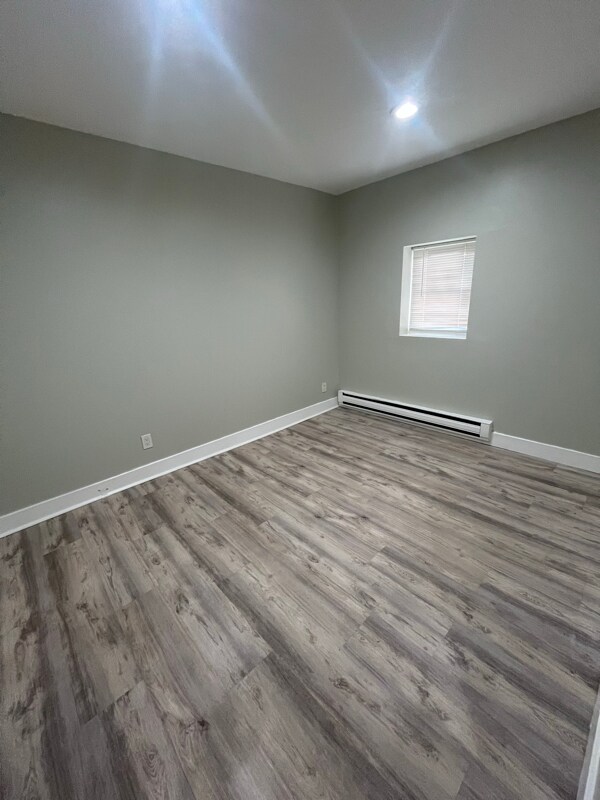 Building Photo - 10 Mitchell St