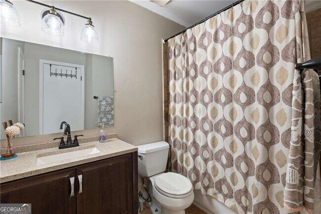 Building Photo - 2674 Farmstead Rd