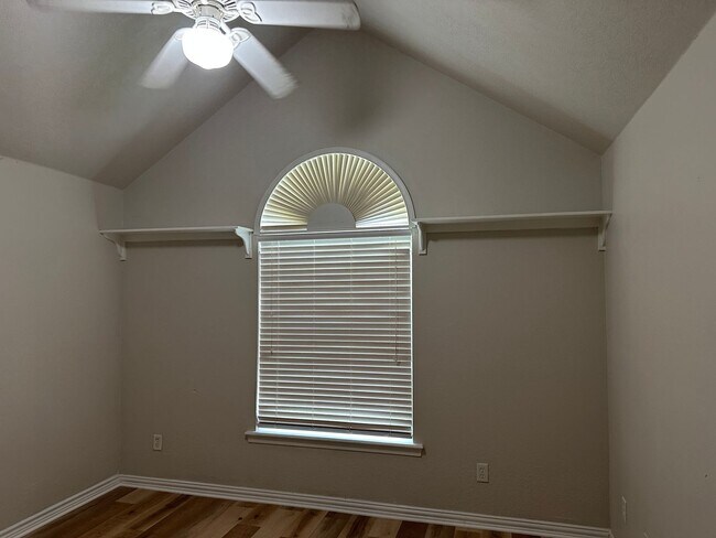 Building Photo - 3707 Essen Loop