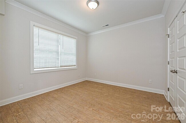 Building Photo - 1714 Club Rd