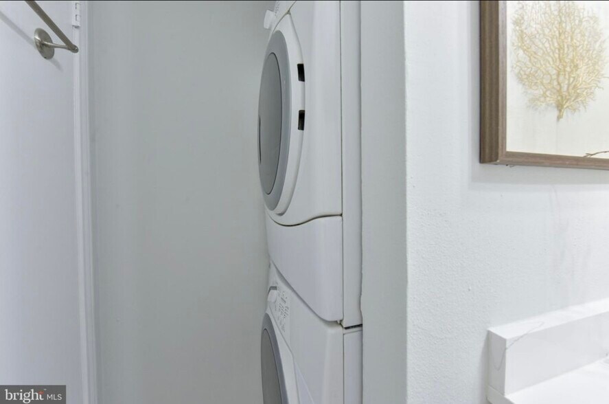 Building Photo - 12158 Penderview Ln