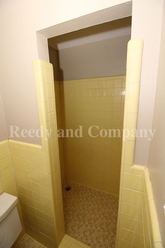 Building Photo - 4123 Rhodes Ave