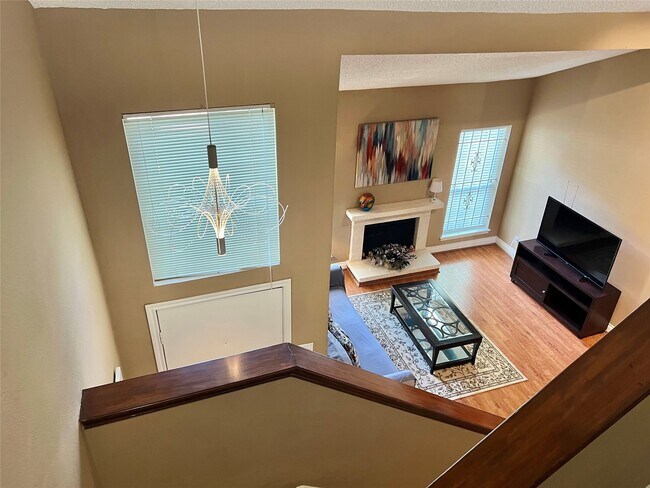 Building Photo - 1962 Augusta Dr