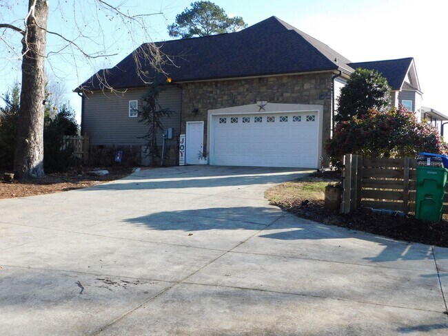 Building Photo - 4391 GA-225