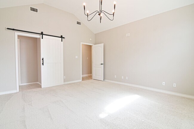 Building Photo - 5508 La Jolla Cove