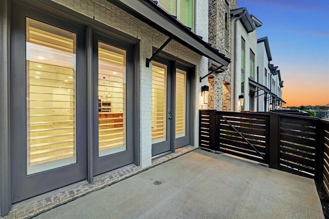 Building Photo - 16650 Texas Hill Country Rd