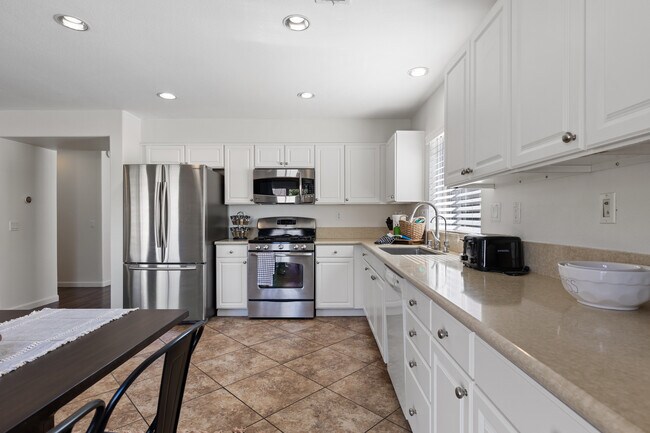 Stocked Kitchen - 903 Valerie Ln