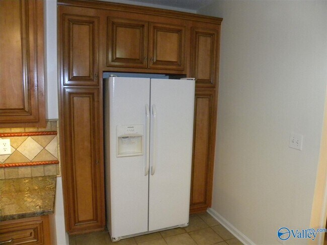 Building Photo - 104 Nobleton Ln NW