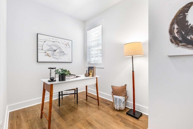 Building Photo - 6121 Neighborly Ave