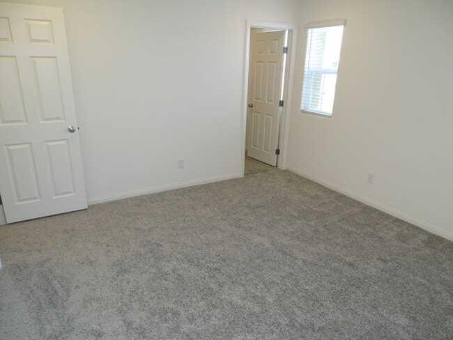 Building Photo - 5 Bedroom Home, 1st Floor Bed and Full Bath, Loft In Inspirada