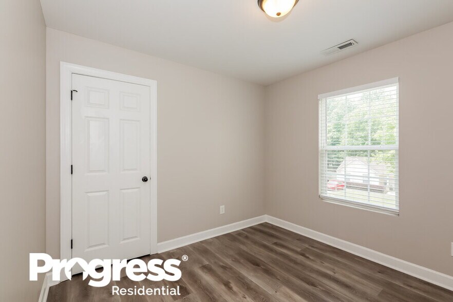 Building Photo - 7425 Heronwood Ln